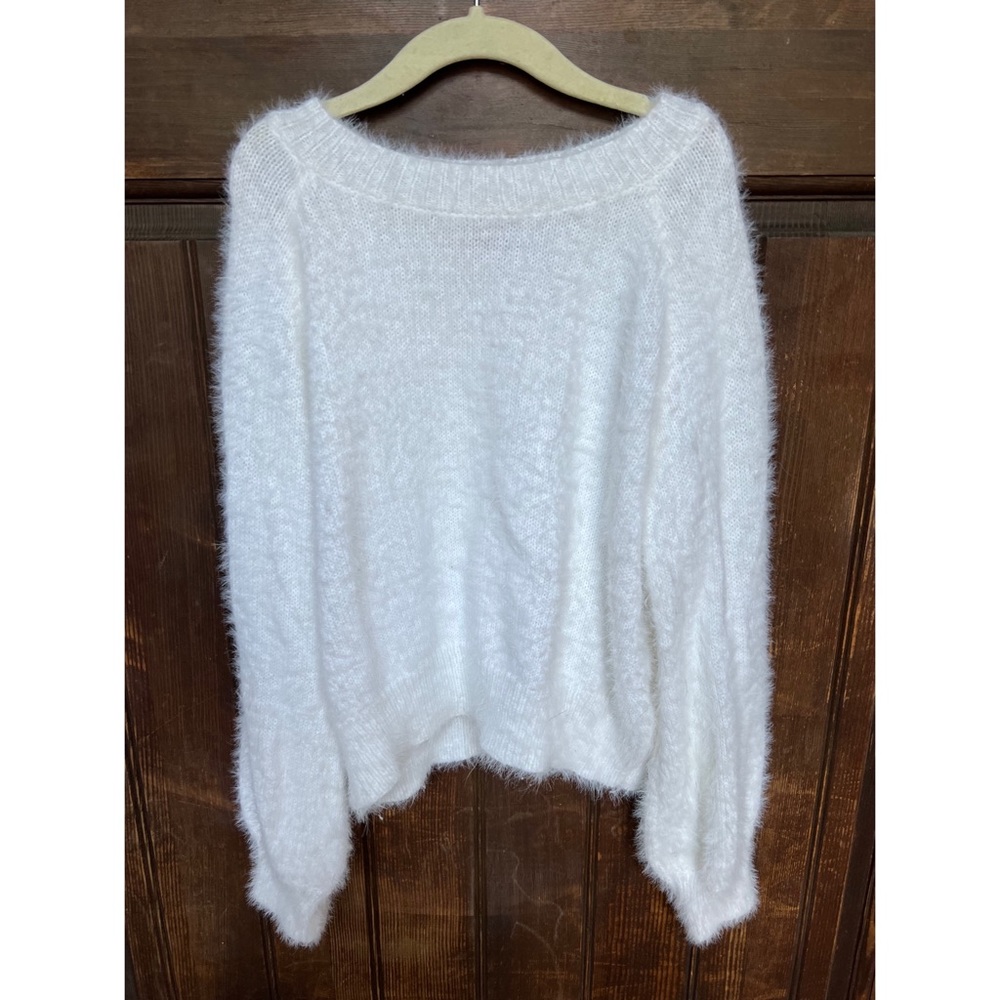 For All Seasons Off White Eyelash Sweater, Size M
